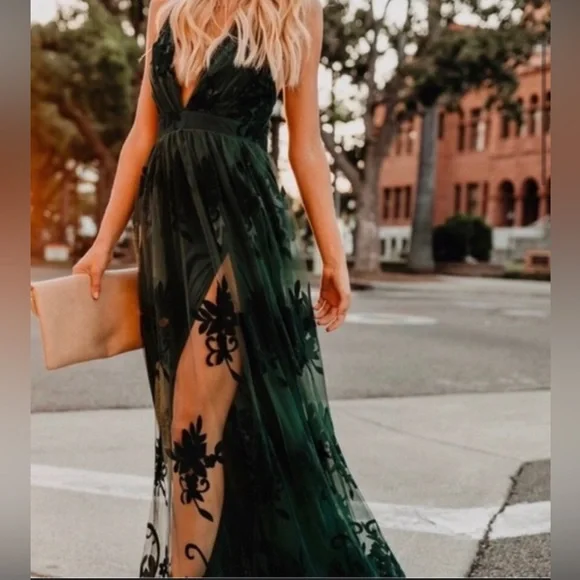 Vici Elegant Green Evening Dress - Picture 2 of 12